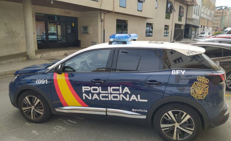 Detenidos dos individuos que intentaron perpetrar múltiples robos en Ribeira y sólo lo lograron en algún caso