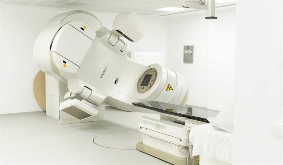 Sanidad transfiere 400 millones de euros a las CCAA para la adquisición de equipos de alta tecnología