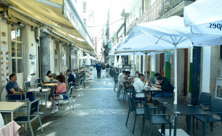 Xunta y hosteleros estudian ampliar aforos en base al cumplimiento de las normas antiCovid