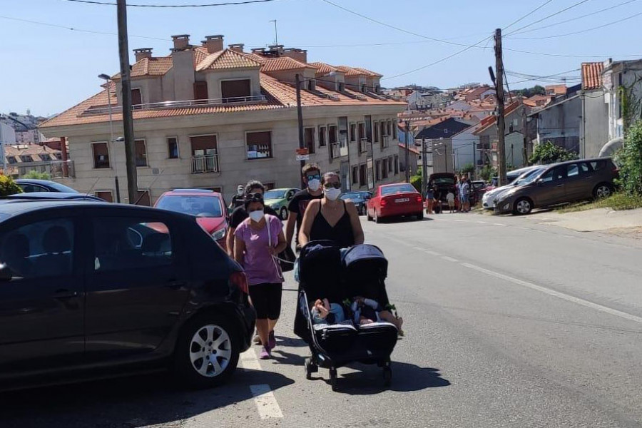 Los vecinos de Adina advierten del peligro para los peatones que transitan por la EP-9206