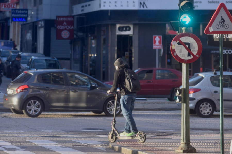 La nueva ley de Tráfico obligará a llevar casco a los usuarios de patinetes eléctricos