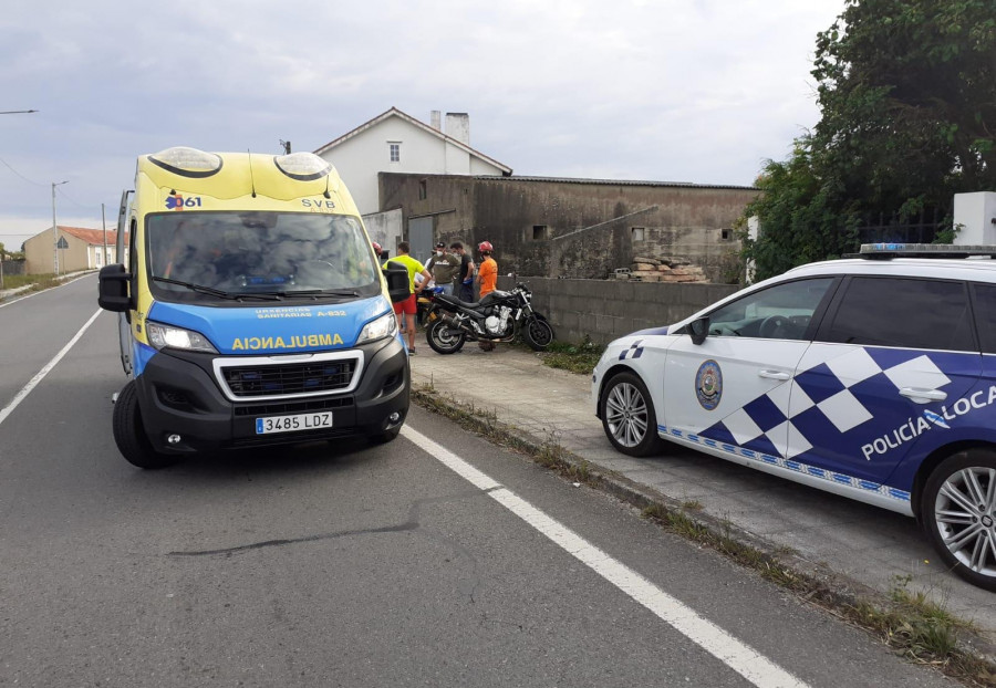 Herido un joven motorista ribeirense en una salida de vía en O Campiño