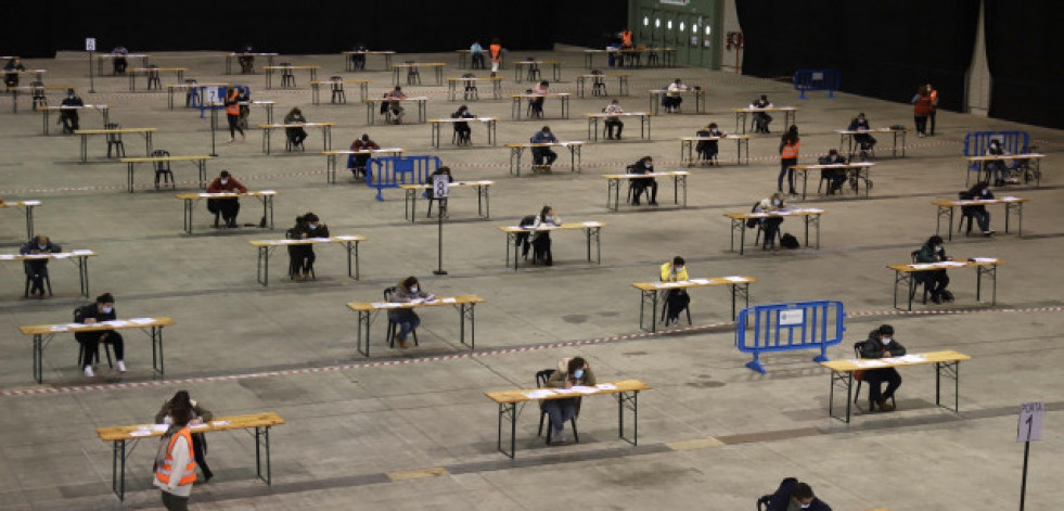 Casi 10.000 aspirantes optarán a 1.556 plazas no exercicio de lingua galega do concurso-oposición de Enfermería