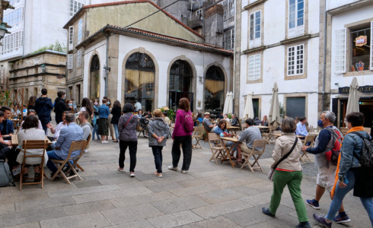 Bajan casos activos, nuevos contagios y presión asistencial en Galicia