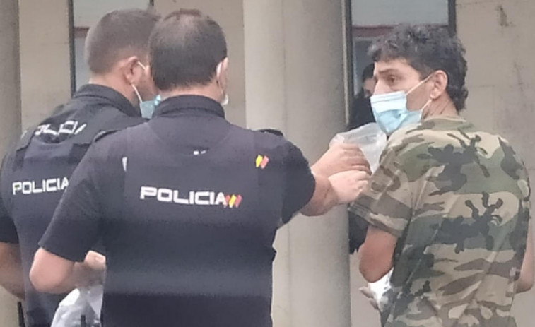 “El Ratilla”, que mantenía en vilo a Ribeira, recibió un disparo en el abdomen en un robo cuando tenía 16 años