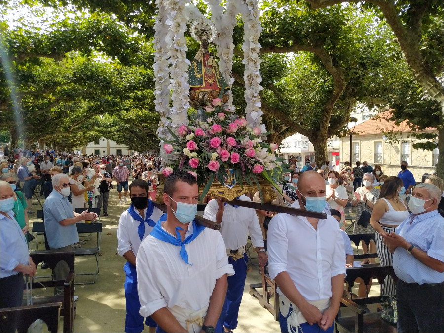 El fervor por A Moreniña y la patrona invade Rianxo y Ribeira