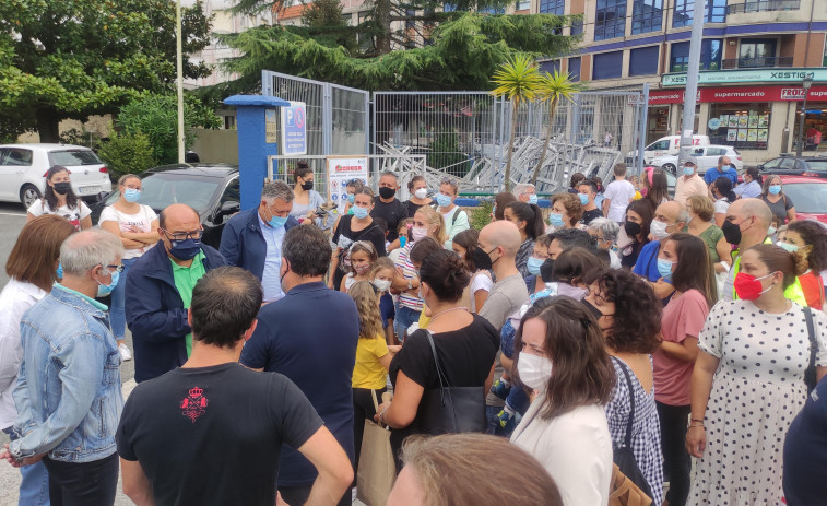 El CEIP de Portonovo inicia el curso este jueves tras las protestas de los progenitores por los retrasos en las obras