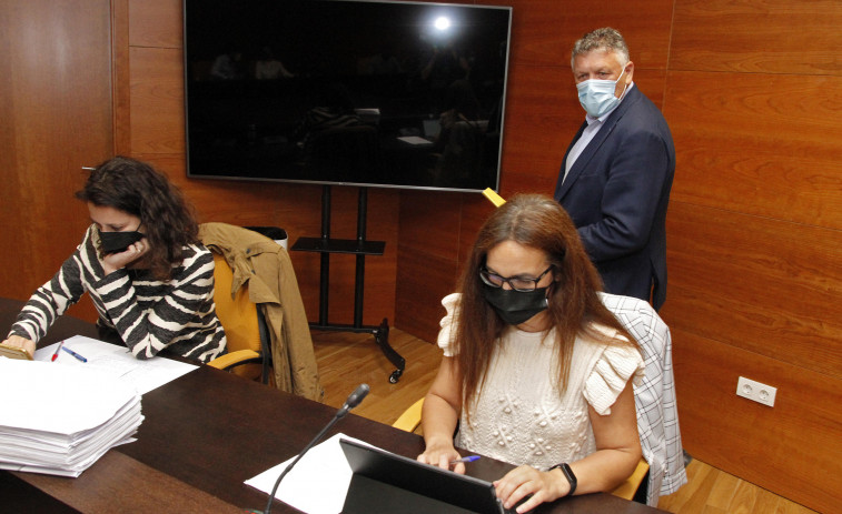 La oposición reprocha a Telmo Martín el abandono de la atención sanitaria