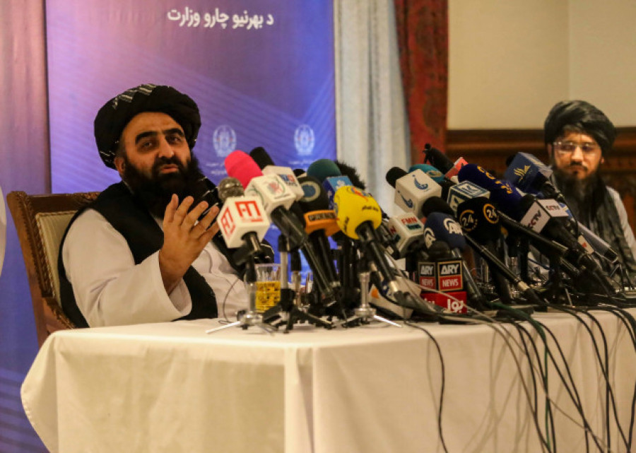 Los talibanes agradecen la ayuda y piden rebajar la presión en el país