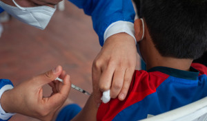 Pediatras de Atención Primaria valoran positivamente la vacuna contra la COVID-19 en menores de 12 años