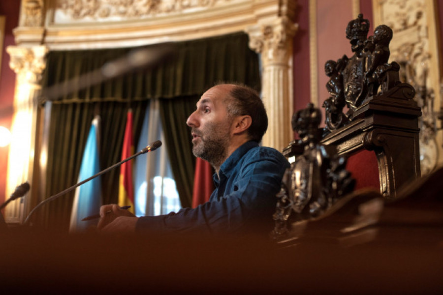 El PSdeG critica a Jácome por gastar más de 3.000 euros en cortinas