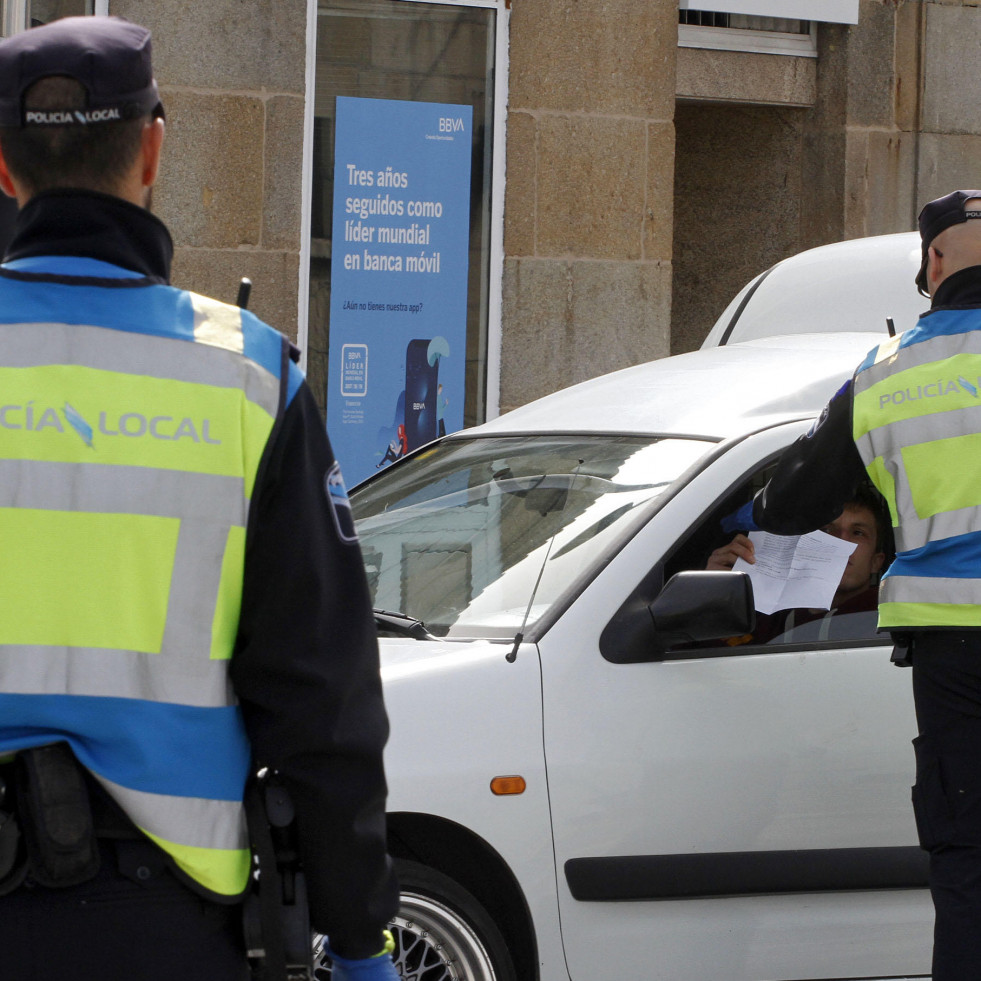 La Policía Local informa sobre cortes de tráfico y restricciones por las Festas do Verán