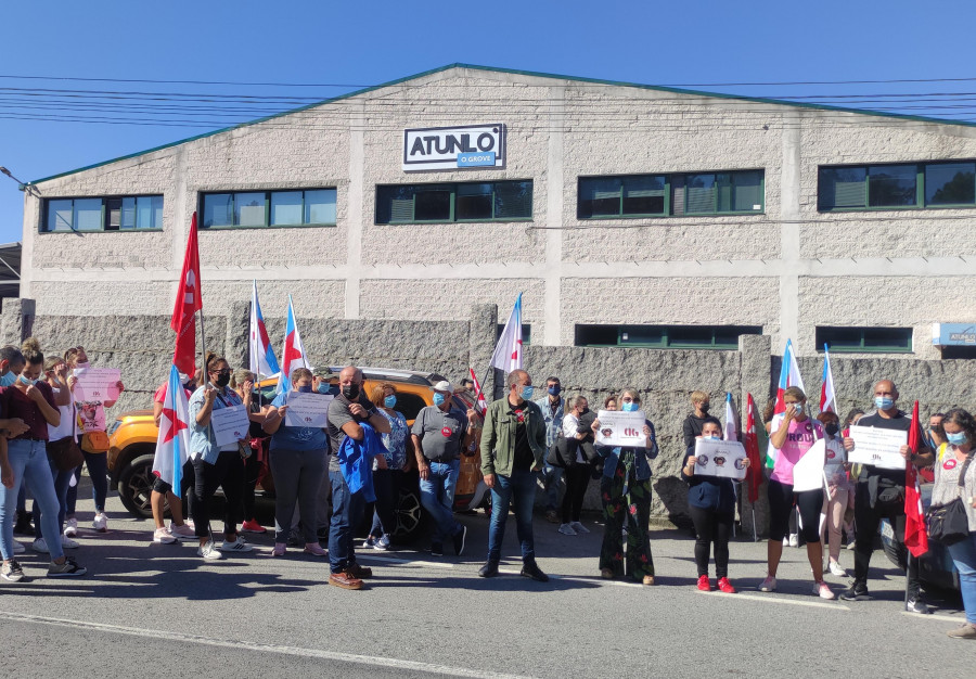 La plantilla de Atunlo paraliza las protestas tras el anuncio de la empresa de anular el sistema sancionador