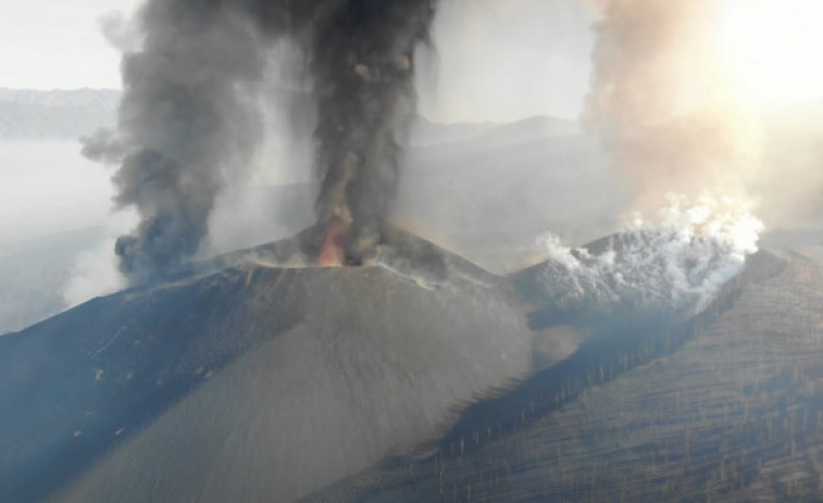 La Xunta vigila si llega a Galicia este lunes dióxido de azufre del volcán de La Palma