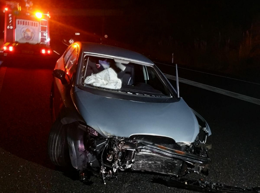 La Autovía do Barbanza, a la altura de Taragoña, registró de madrugada un aparatoso accidente