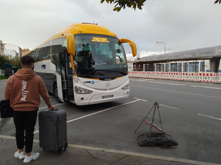 Suma Ribeira demandará al pleno la constitución de una mesa municipal del transporte público