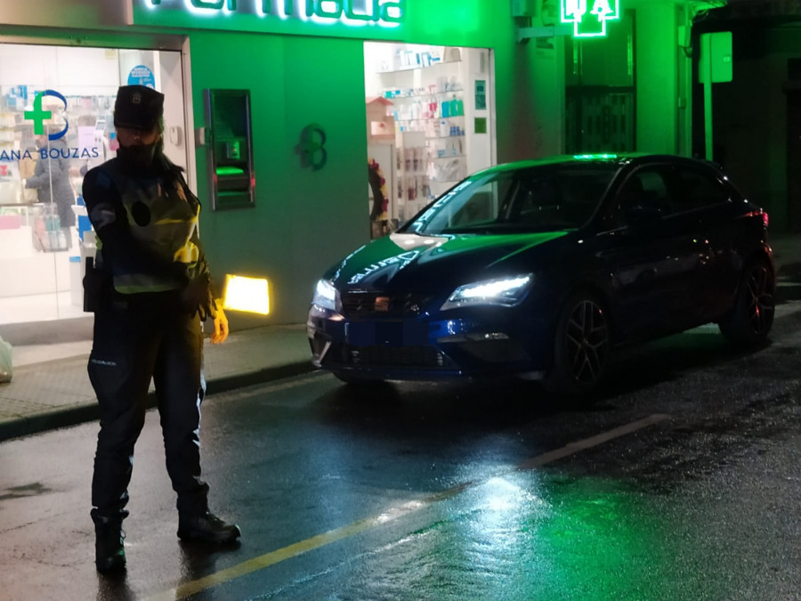 Herido grave un septuagenario al ser atropellado cuando cruzaba por un paso de peatones en Ribeira