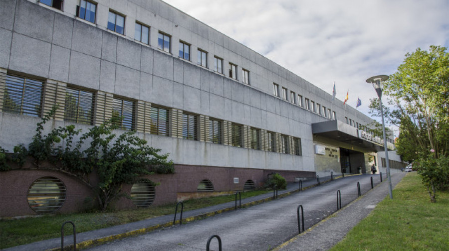 Trasladado al hospital a causa de un incendio, del que fue rescatado su perro