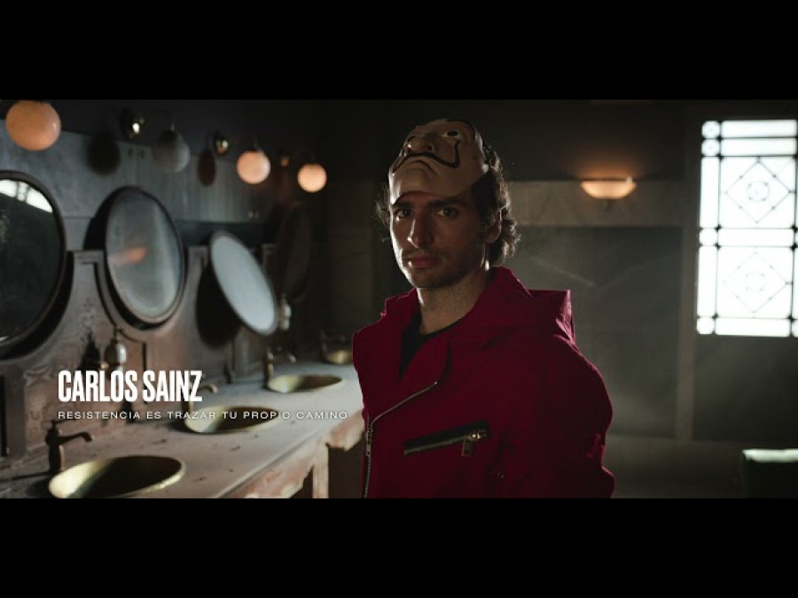 Carlos Sainz y Marc Márquez se visten de la Casa de Papel en una campaña de Estrella Galicia