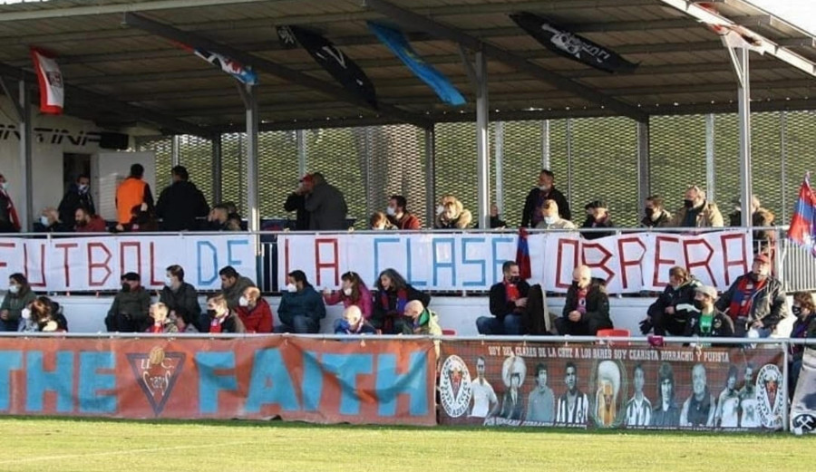 El club gijonés de barrio que apela “al fútbol popular y asambleario”