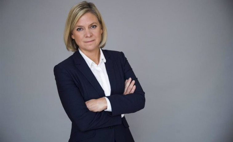 Dimite la primera ministra de Suecia horas después de asumir el cargo
