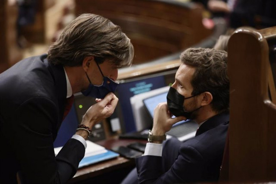 El PP acusa a Sánchez de estar "callado" tras la sentencia del Supremo que obliga a dar el 25% de clases en español