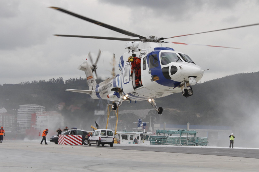 Peinan la ría de Arousa tras el avistamiento de una bengala en una zona de bateas