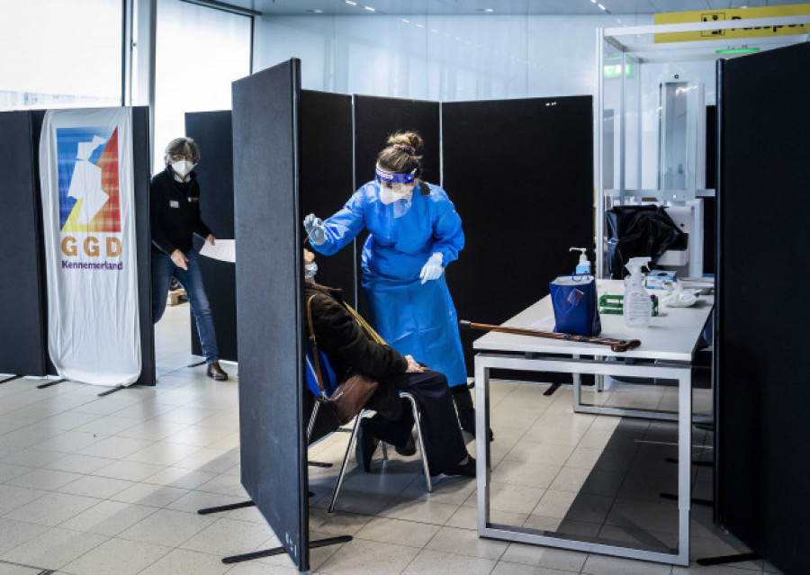 Sanidad elimina los controles sanitarios para acceder a España