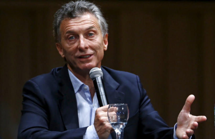 El expresidente argentino Macri es procesado por espionaje en un fallo que tacha de "persecución"