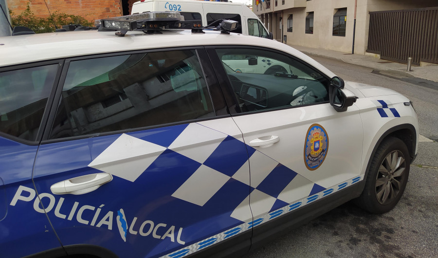 La Policía Local de Ribeira denuncia a dos conductores por superar la tasa máxima de alcohol permitida