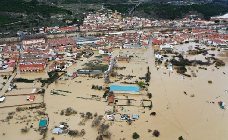 Los efectos de la borrasca Barra arrasan el norte peninsular y ya dejan al menos dos víctimas mortales