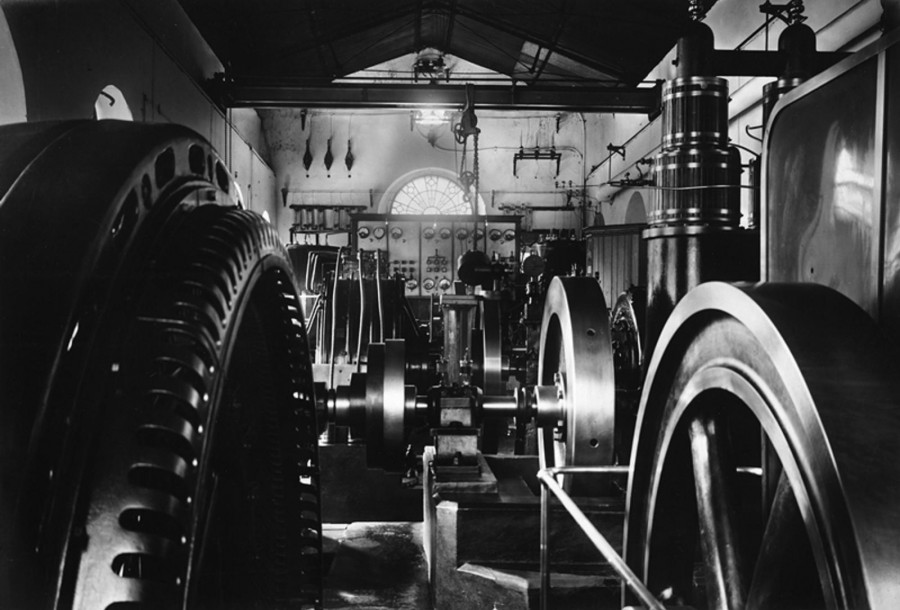 Fernando Salgado “saca a la luz” la historia de Caldas a través de la central de Segade