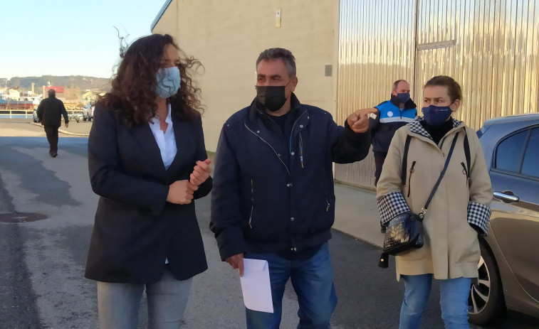 Portos inspeccionará con drones la nave de las rederas en Aguiño para localizar la causa de las goteras