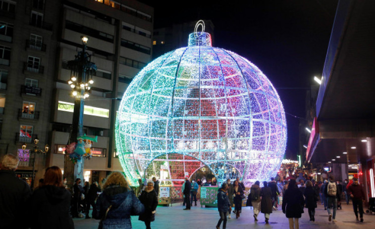 Comerciantes y hosteleros constatan un incremento de la facturación tras el encendido del alumbrado navideño en Vigo