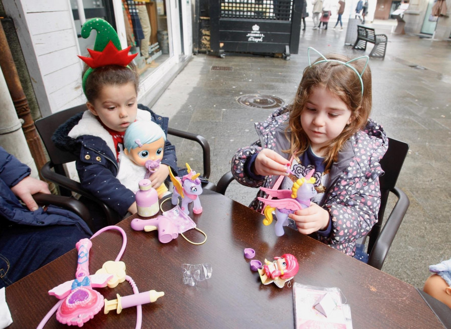 Juguetes, disfraces y atracciones en el día de Navidad