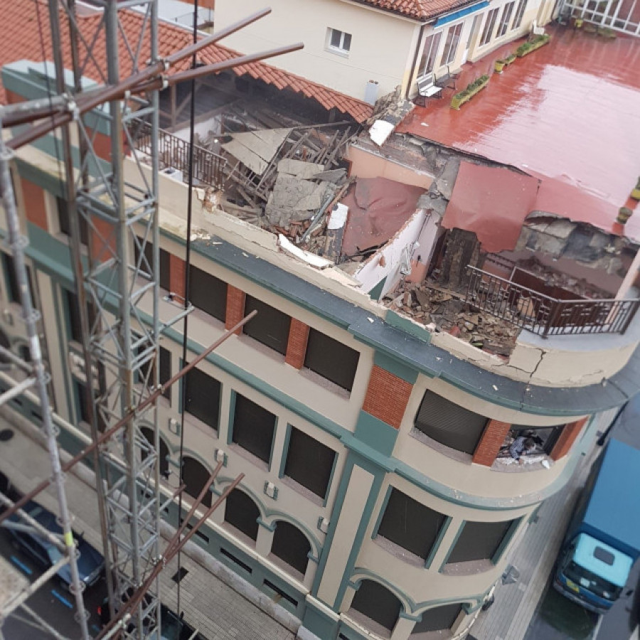 Varios heridos en un derrumbe en el colegio San Vicente de Paul, en Gijón, en el que puede haber personas atrapadas