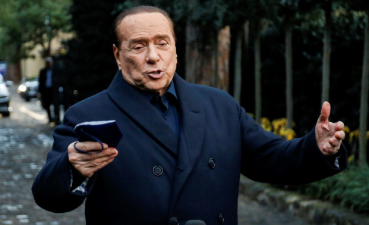 Berlusconi tantea sus opciones de ser presidente de Italia ante el silencio de Draghi