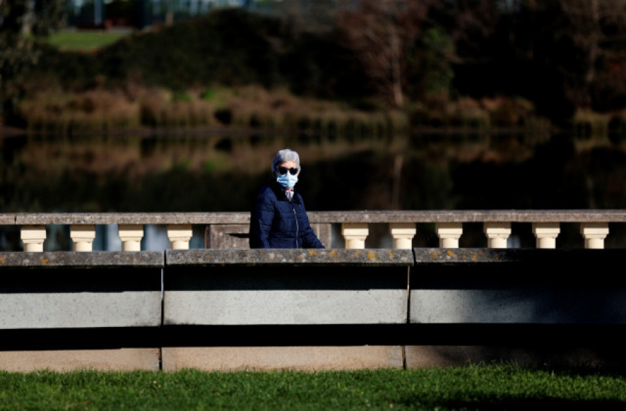 Galicia roza los 70.000 casos activos de covid y los contagios siguen por encima de los 8.000