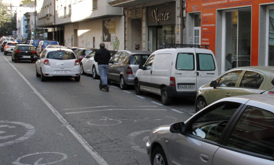 Ravella suprime plazas de aparcamiento en Doutor Tourón para ensanchar las aceras