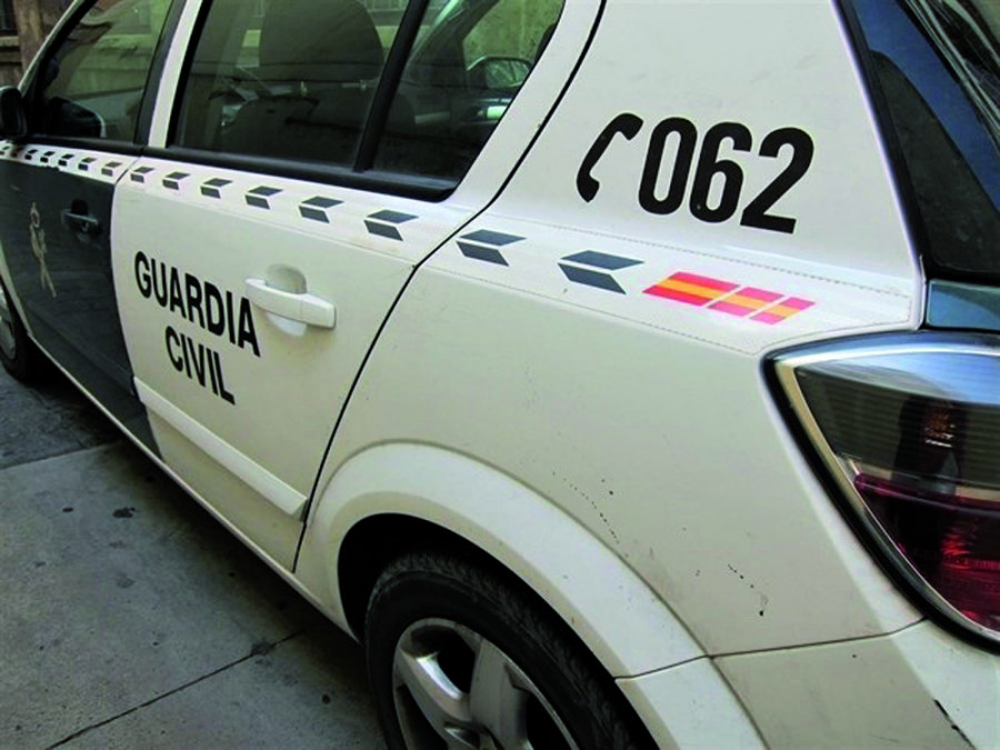 Detenidos tres hombres por cinco robos a punta de pistola en Ponteareas y Redondela