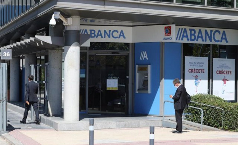 Abanca duplica beneficio y gana 323 millones en 2021