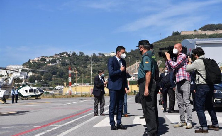 Condenado por patear un coche de la caravana de Pedro Sánchez durante la crisis migratoria en Ceuta