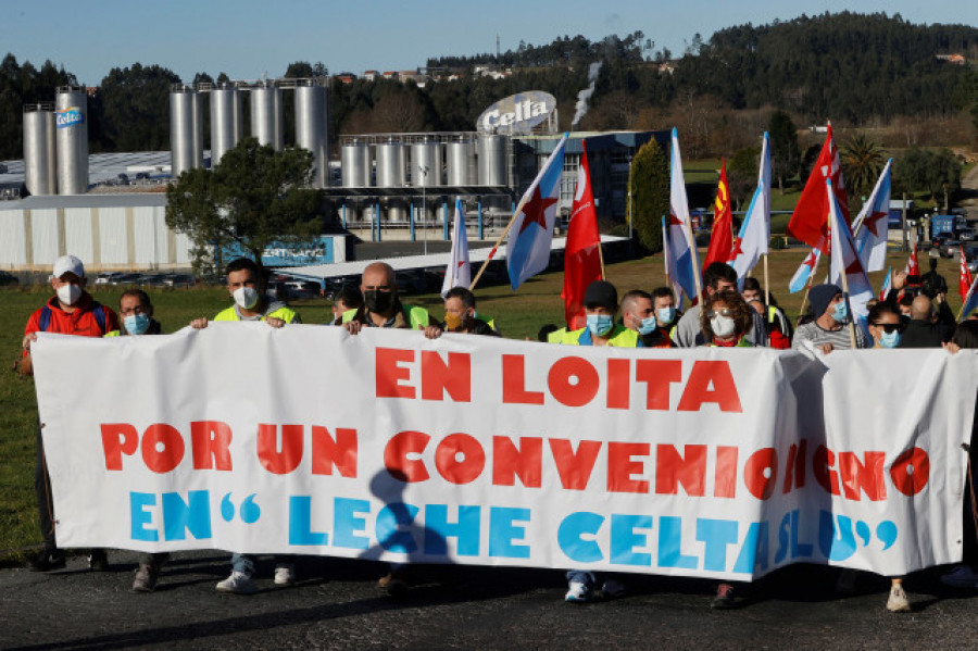 Leche Celta lleva a las calles su huelga indefinida por un nuevo convenio