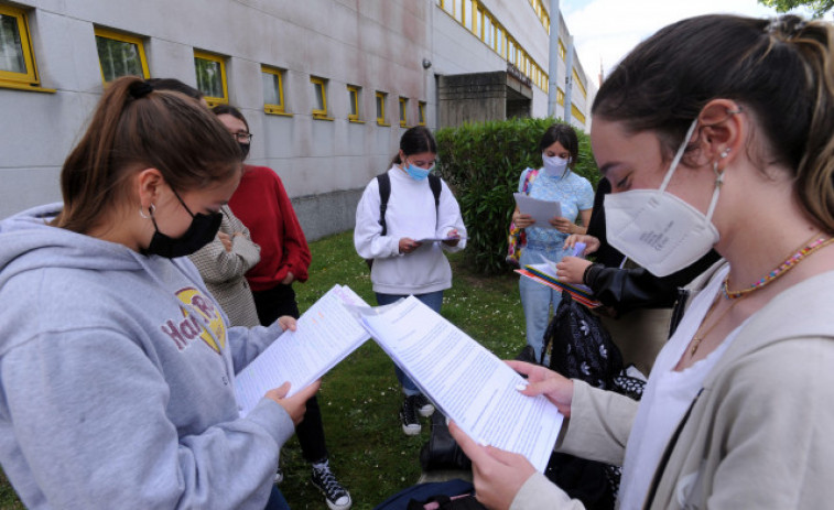 El formato flexible de la Ebau se mantiene otro año y podrán acudir alumnos que tengan un suspenso