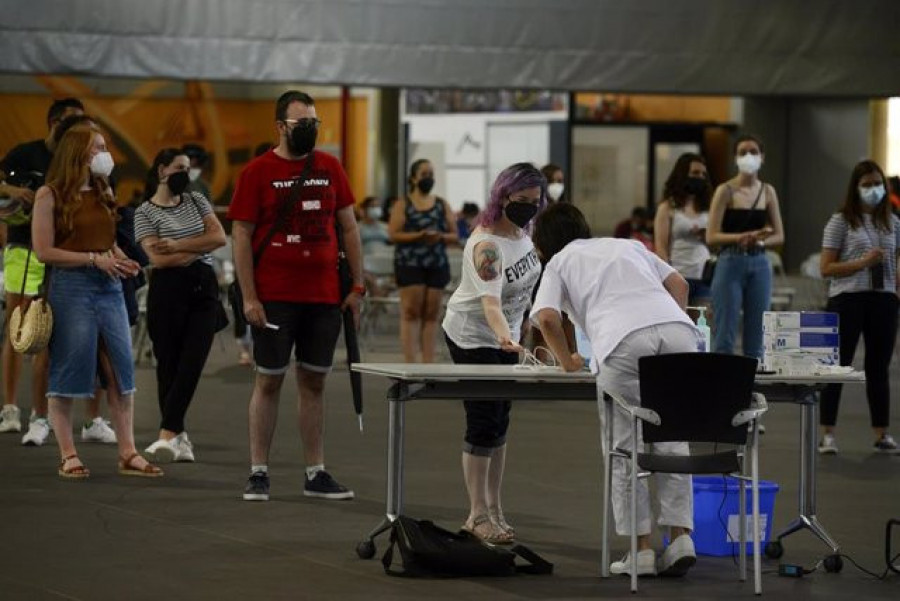 Galicia continúa la tendencia a reducir el total infectados y de hospitalizados