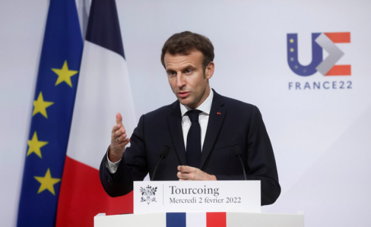 Macron busca signos de desescalada en la víspera de la reunión con Putin