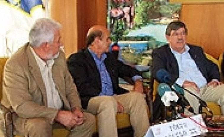 Roban en la casa del exalcalde Xosé Deira y se llevan un botín de más de 14.000 euros en dinero y joyas