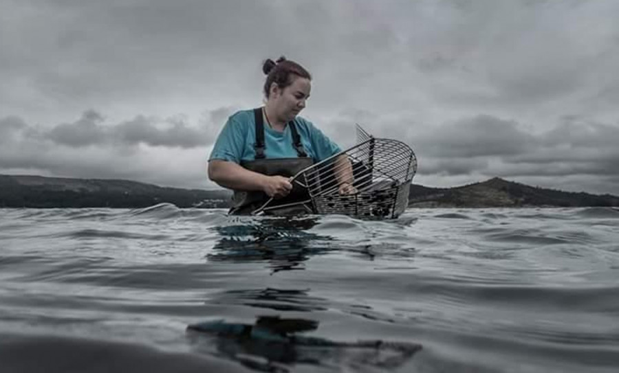 Un audiovisual sobre las mariscadoras recibe el primer premio de fotografía en Cataluña