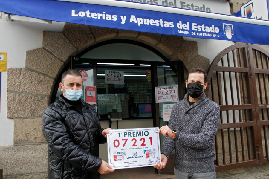 La ganadora de 260.000 euros de Lotería se entera al ver el cartel: “Non me digas que tocou ese!”