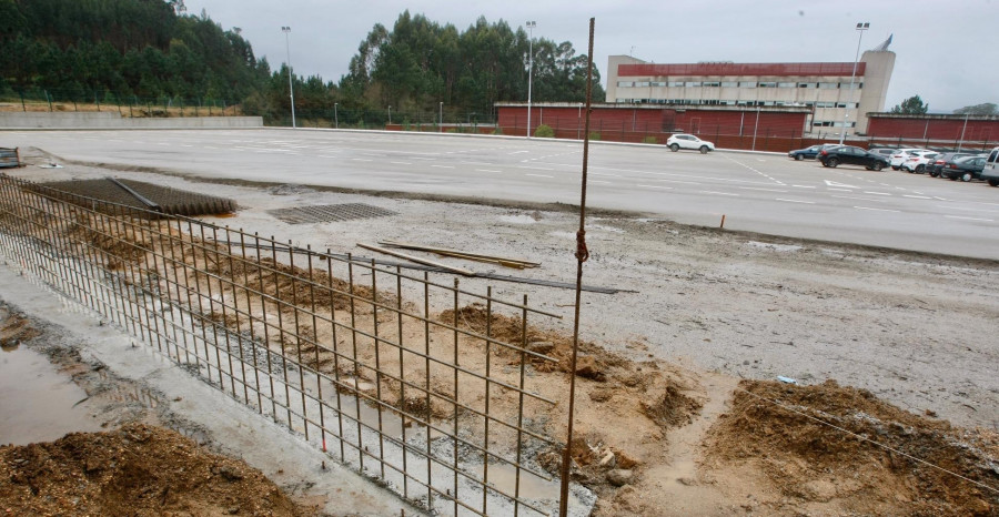 Propietarios con terreno anexo al Hospital do Salnés ofrecen suelo para parking y un helipuerto